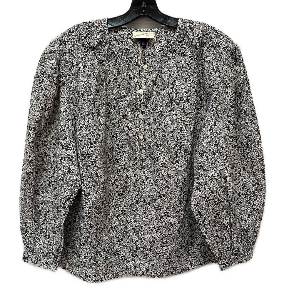 NWT Universal Thread Gray Floral Lightweight Cotton Top Size S